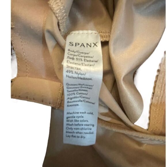 NWT Spanx Suit Your Fancy Plunge Low-Back Thong Bodysuit XS - Picture 9 of 9